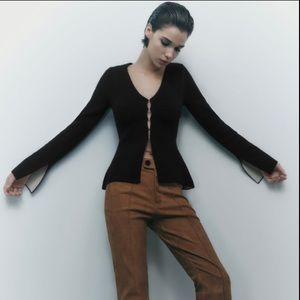 NWT ZARA FITTED KNIT CARDIGAN